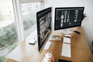 Tips for Organizing a Clutter-Free Workspace to Boost Productivity